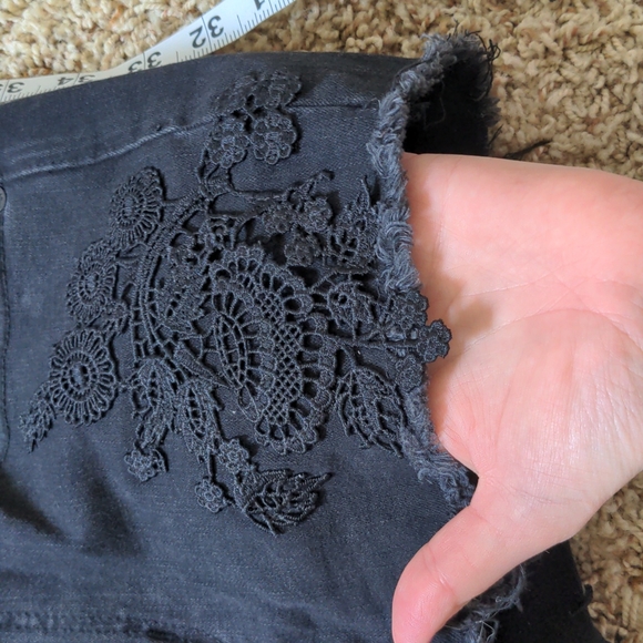 American Eagle Hi-Rise Shortie - Picture 9 of 9